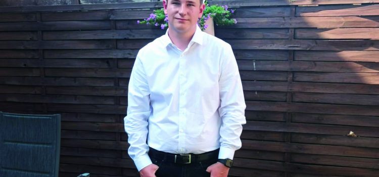 Vereinsgründer mit 16 Vereinsgründer mit 16