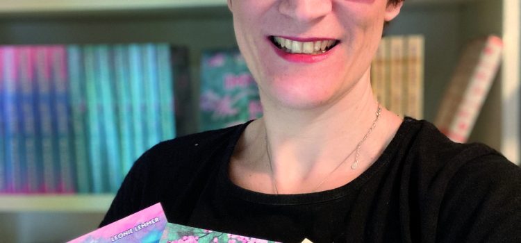 PLÖTZLICH  SCHRIFTSTELLERIN